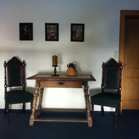 Guest house Josefinenhof 2*